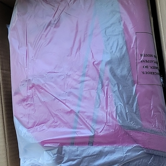 LocknLock 5 Storage Containers and Insulated Zippered Tote | Wine | NWT - Picture 9 of 11